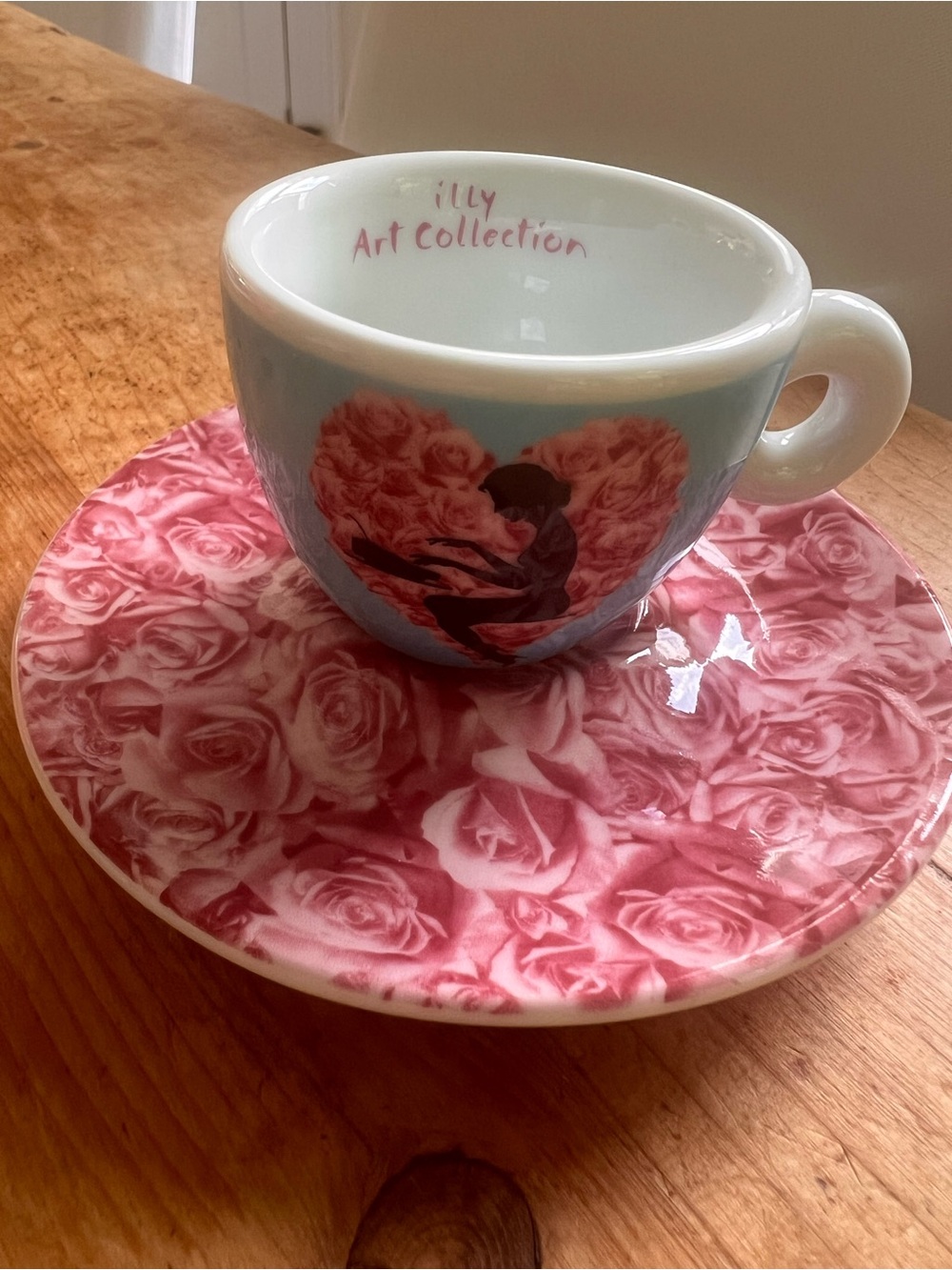 2009 Illy Art Collection espresso cup Pedro Almodóvar Broken Embraces Roses 🩷
